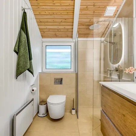 Maini - 350m From The Sea By Interhome Feriehus *
